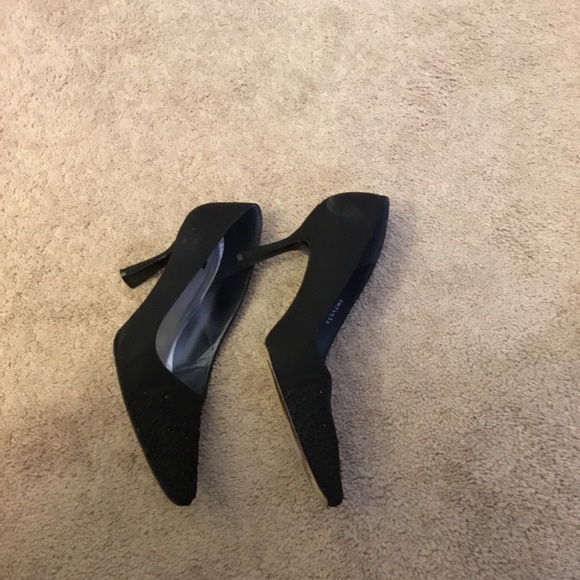 Stuart Weitzman - Picture 2 of 2